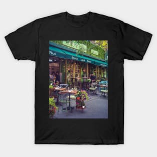 Street Pizza Restaurant Flowers West Village Manhattan New York City T-Shirt